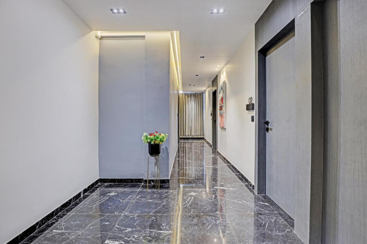 Hotel Lee Platinum อาเมดาบัด ภายนอก รูปภาพ